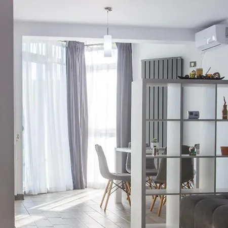 Apartment Alezzi Deluca Mamaia Nord *