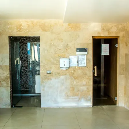 Alezzi Deluca Mamaia Nord Apartment