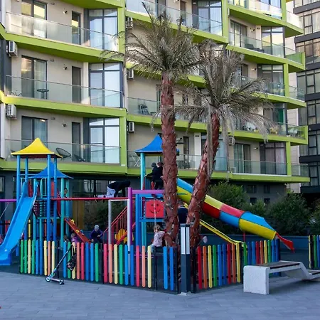Alezzi Deluca Mamaia Nord Apartment *