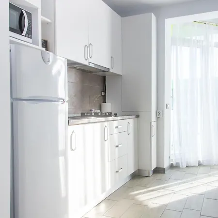 Alezzi Deluca Mamaia Nord Apartment
